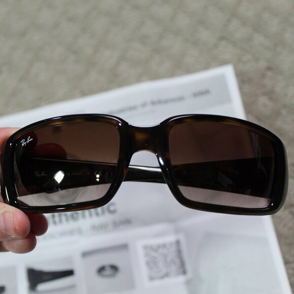 Tortoise Shell Design Ray-Ban Sunglasses RB 4338 & Case with COA